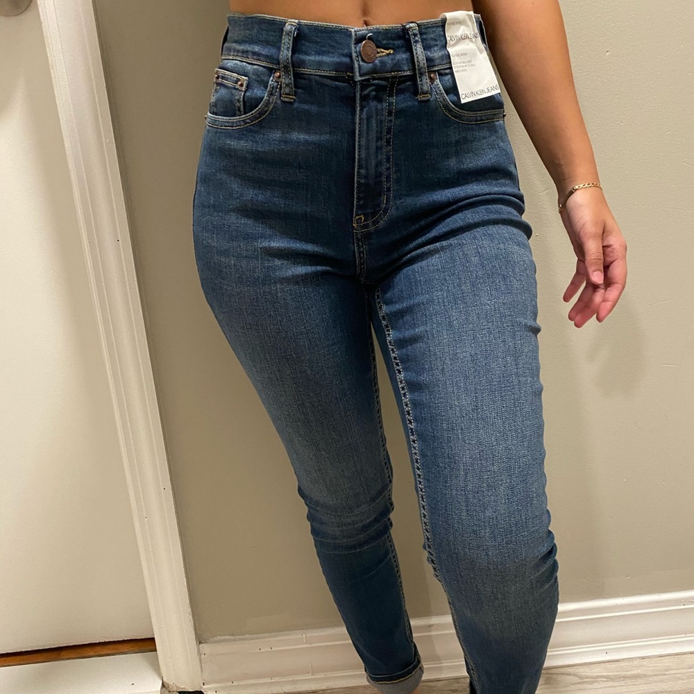 CALVIN KLEIN JEANS